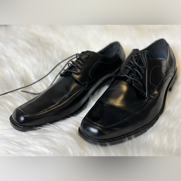 Men’s Dress Shoe by Stacy Adams Black Medium Shine Calhoun Moc Toe Oxford - Picture 2 of 14